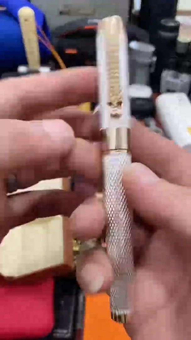 瓷片闪购商品 如图所示