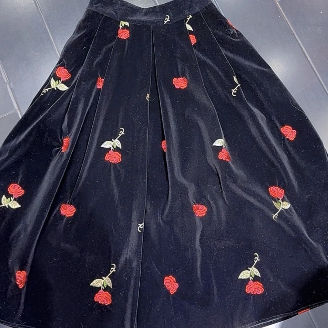 冬季红梅半裙欧美气质网红时尚休闲百搭宽松潮流设计师女士