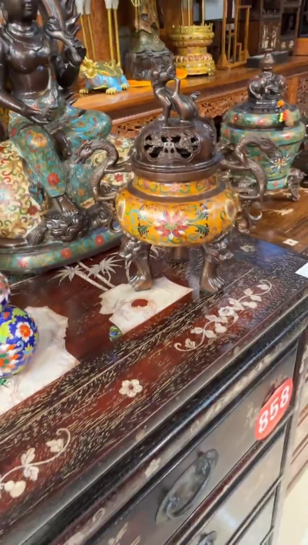 木珐琅彩黄香炉1280.88888