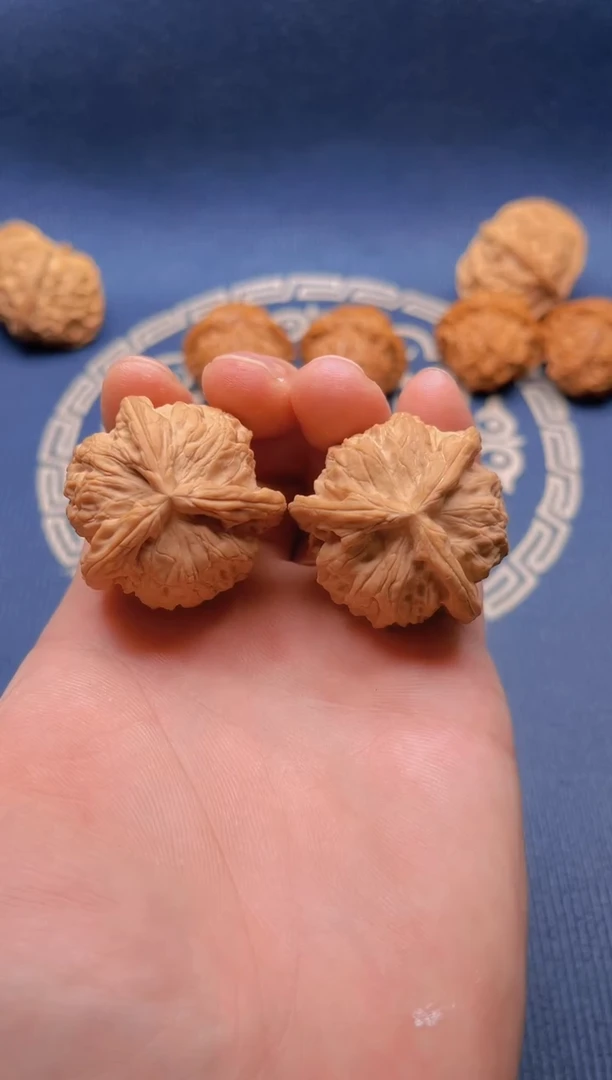 桃核吊坠38平闷正奔