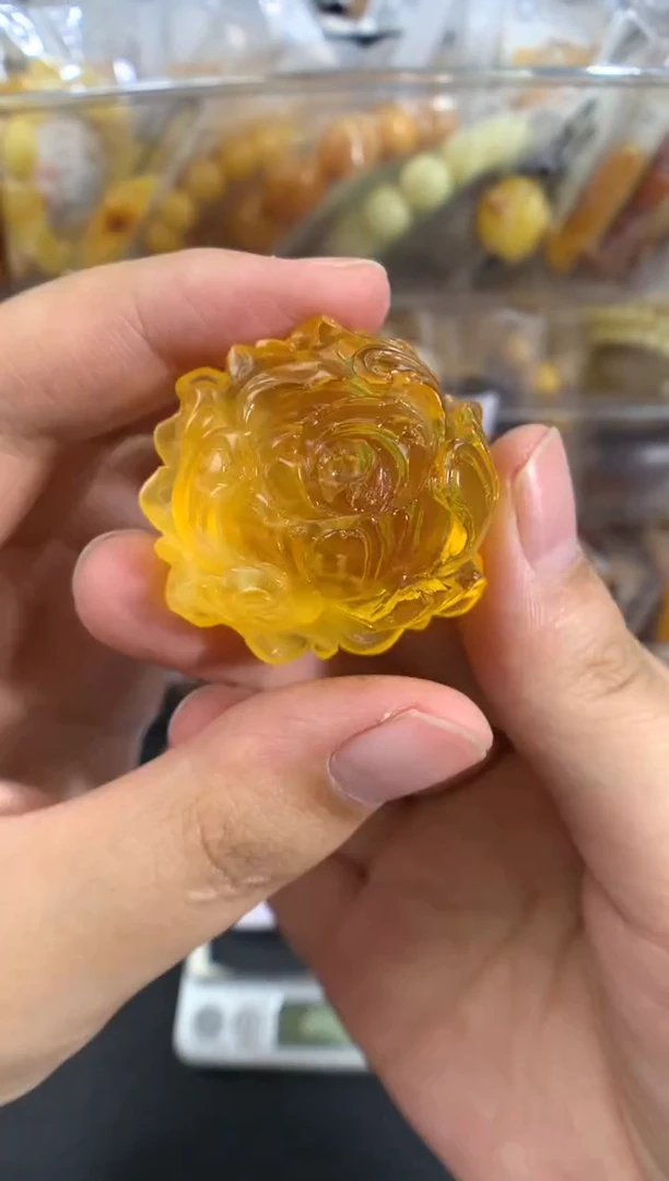 蜜蜡未镶嵌珠宝奇石1