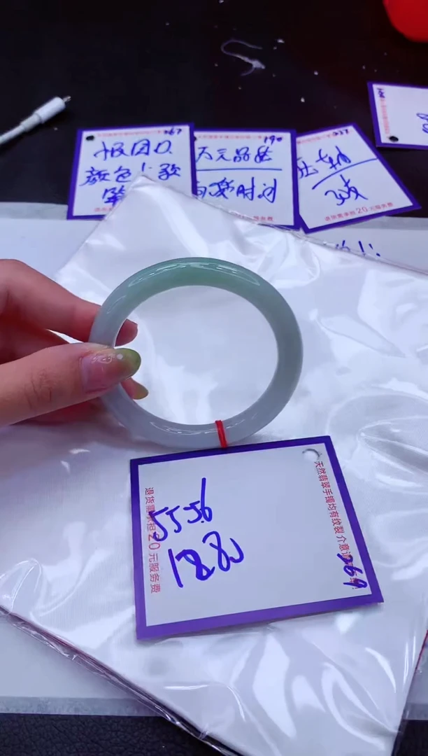 翡翠手镯未镶嵌11111111
