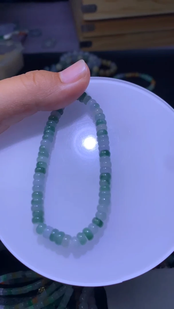 未镶嵌定制翡翠毛货