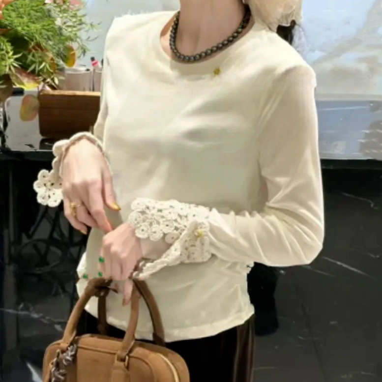 蕾丝拼接袖口修身长袖T恤女秋冬季洋气高级感收褶设计感打底上衣