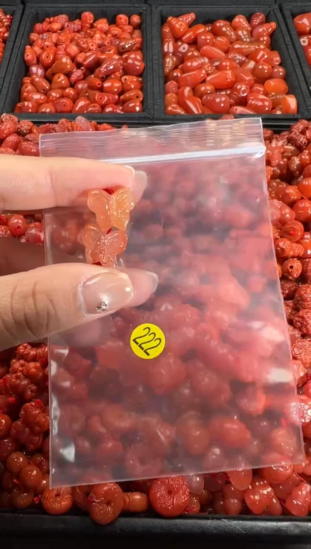 【闪购商品】南红玛瑙颈饰未镶嵌1