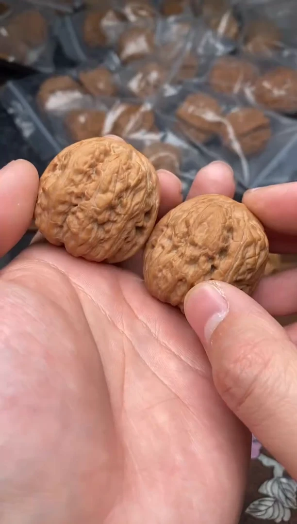 【闪购商品】文玩核桃把件G55号36尺红方印