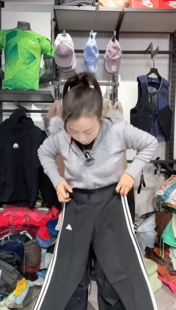 1690 闪购编码  运动卫衣裤以直播间过款为准 尺码.M