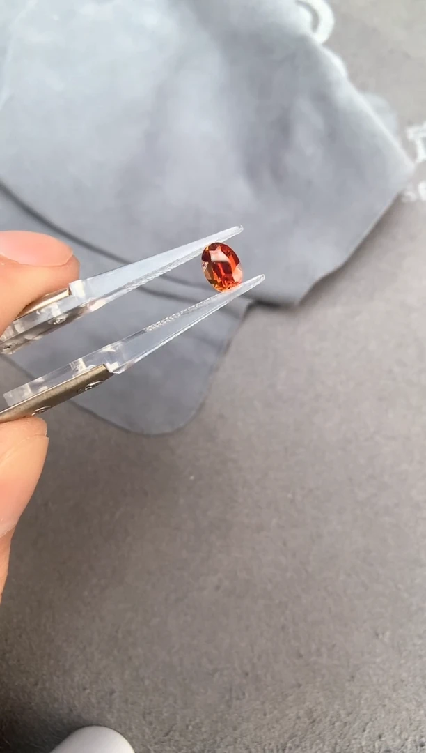 【闪购商品】定制石榴石裸石未镶嵌1.22ct