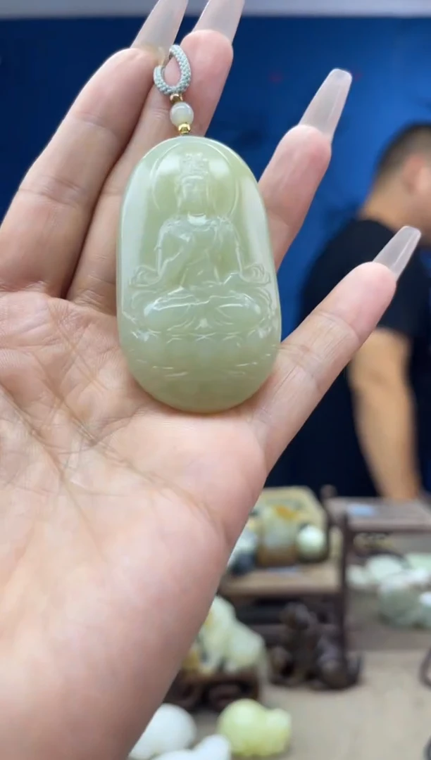 颈饰未镶嵌和田玉1
