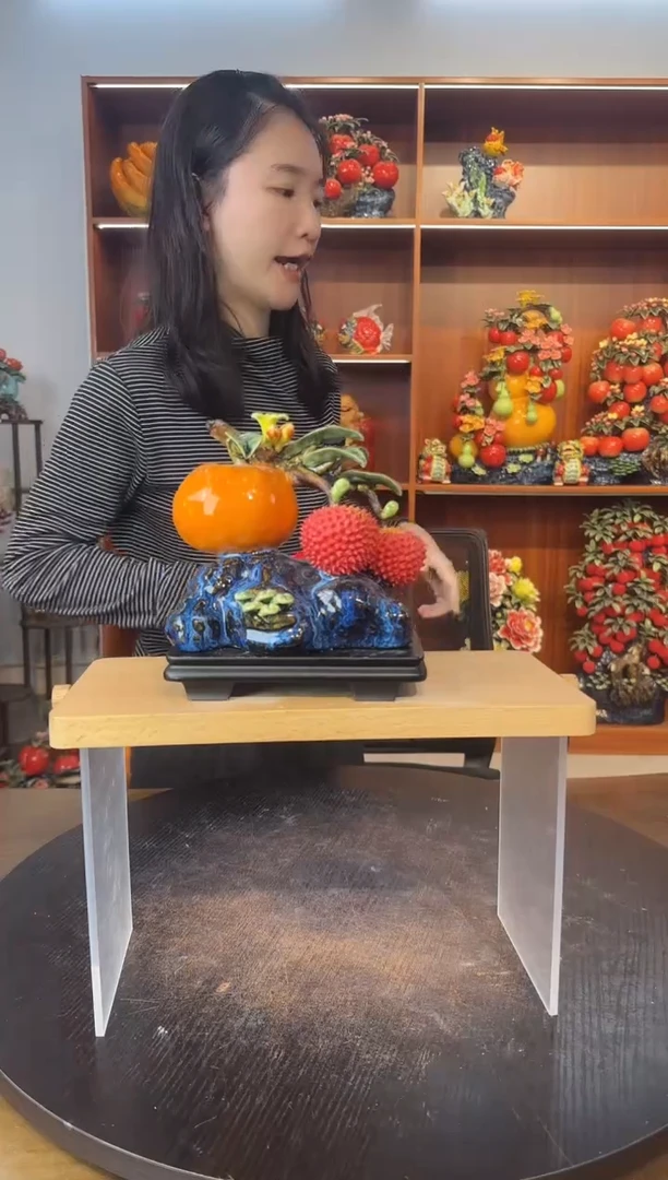 陶瓷有底座大吉荔枝摆件
