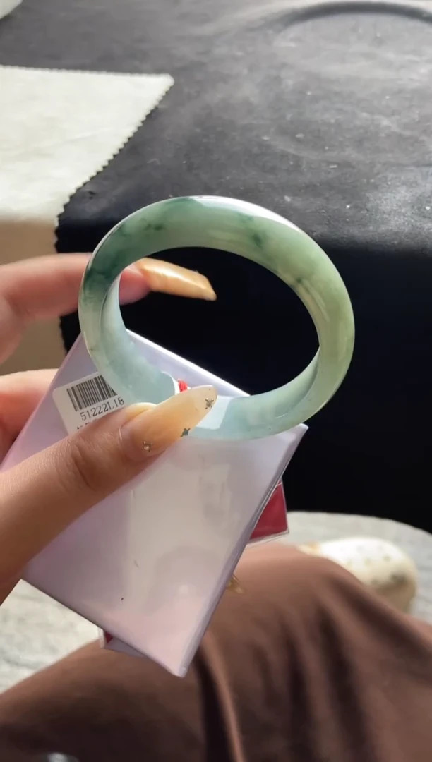 未镶嵌手镯翡翠三天鉴赏期