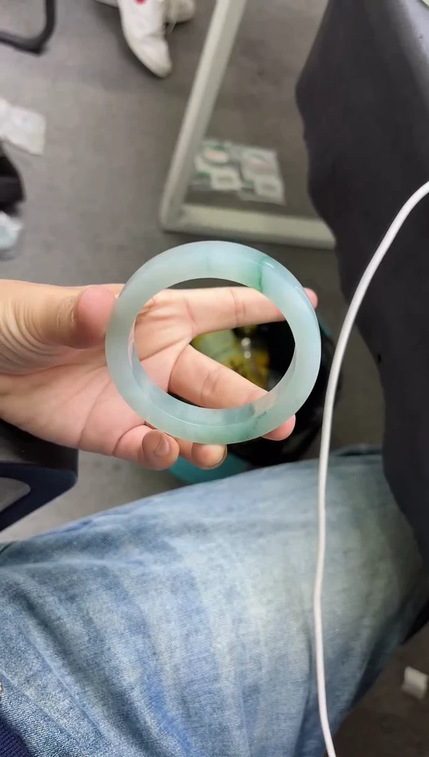 未镶嵌手镯定制翡翠杭****师手镯