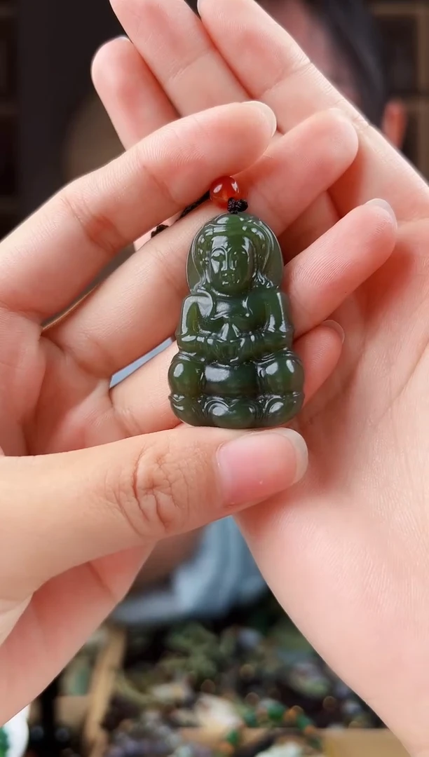 颈饰未镶嵌和田玉拍一发一，多样性发货