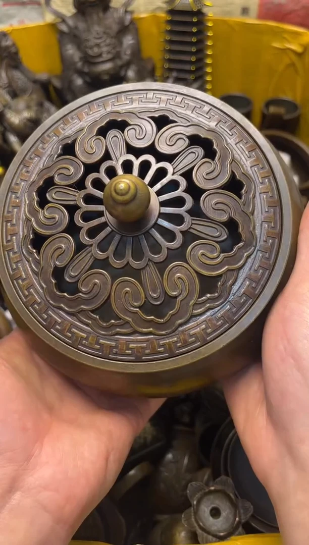 精美铜器，点击下单