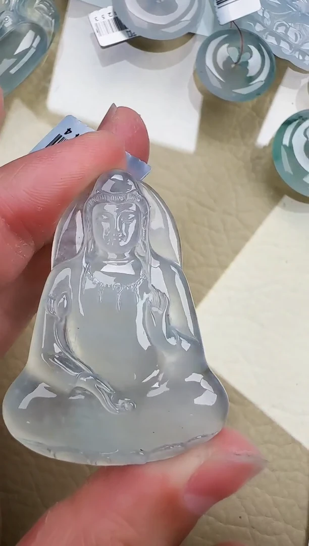 翡翠未镶嵌颈饰缅甸天然翡翠a货