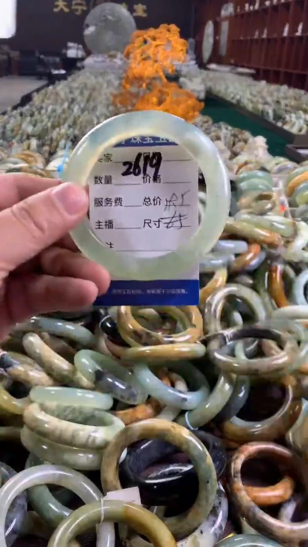 未镶嵌蛇纹石玉手镯2619