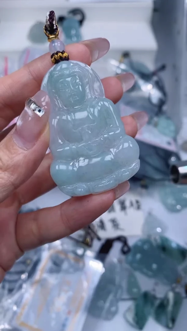 颈饰未镶嵌翡翠吊坠