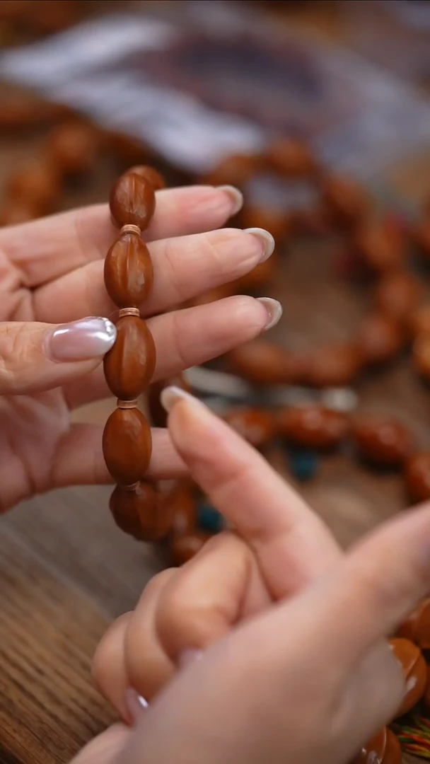 手串/手链橄榄核1.2精抛雕刻水晶鲨鱼鳍