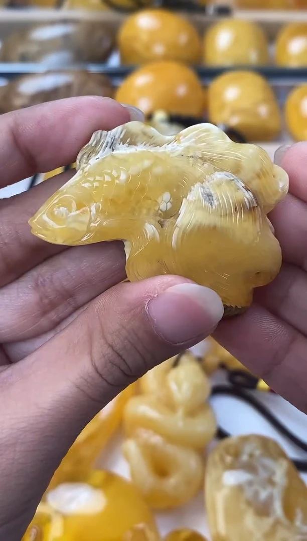 未镶嵌琥珀裸石天然琥珀蜜蜡