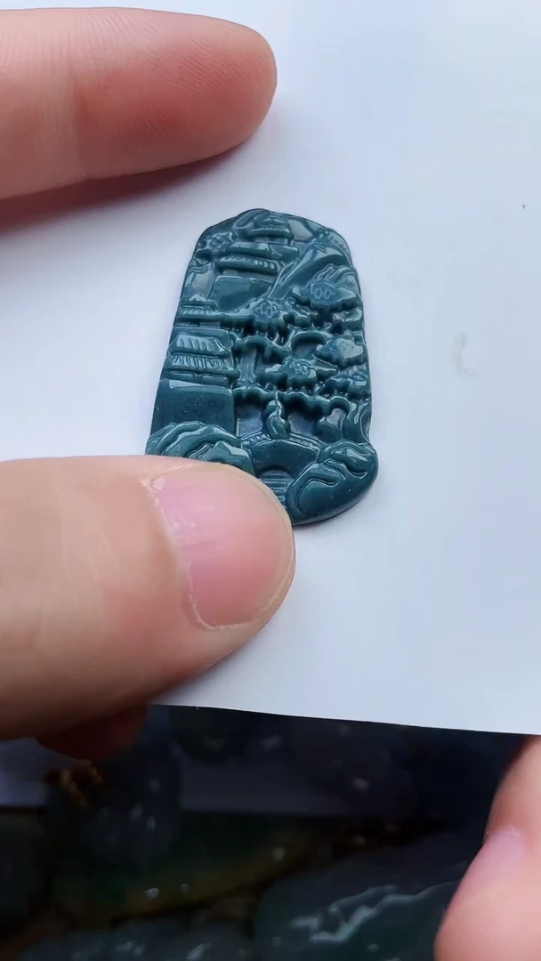 未镶嵌挂件翡翠1