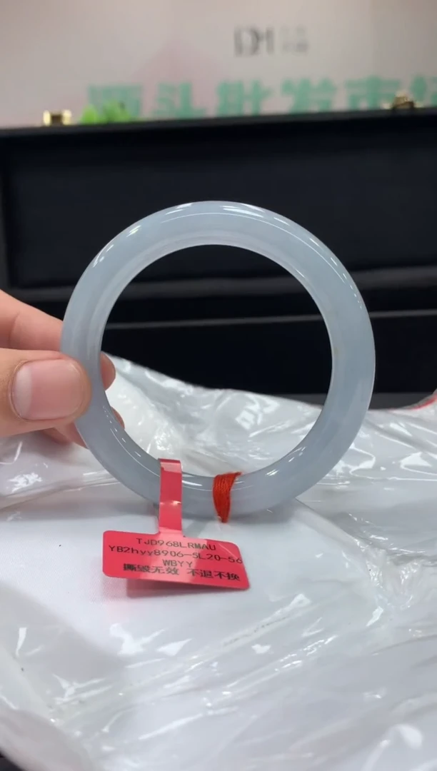 未镶嵌手镯翡翠翡翠手镯