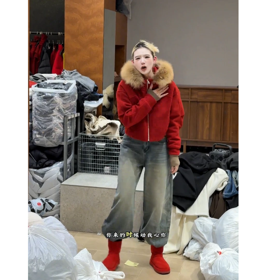 流行一整套2025秋冬新款时尚气质减龄圣诞新年短款外套裤子两件套