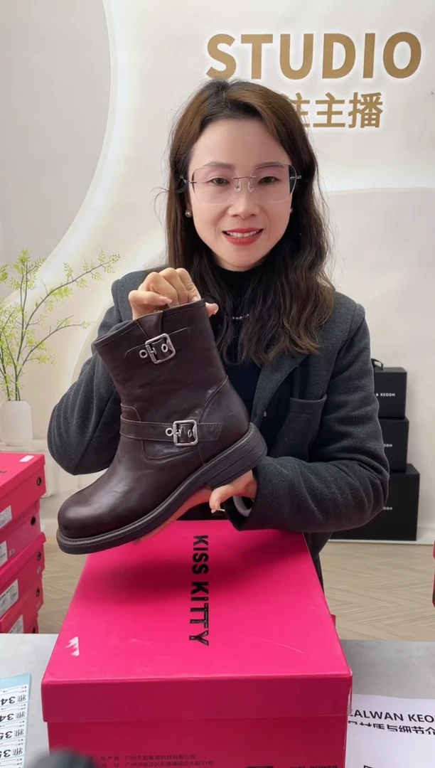 牛皮（革）kiss Kitty撤柜女鞋