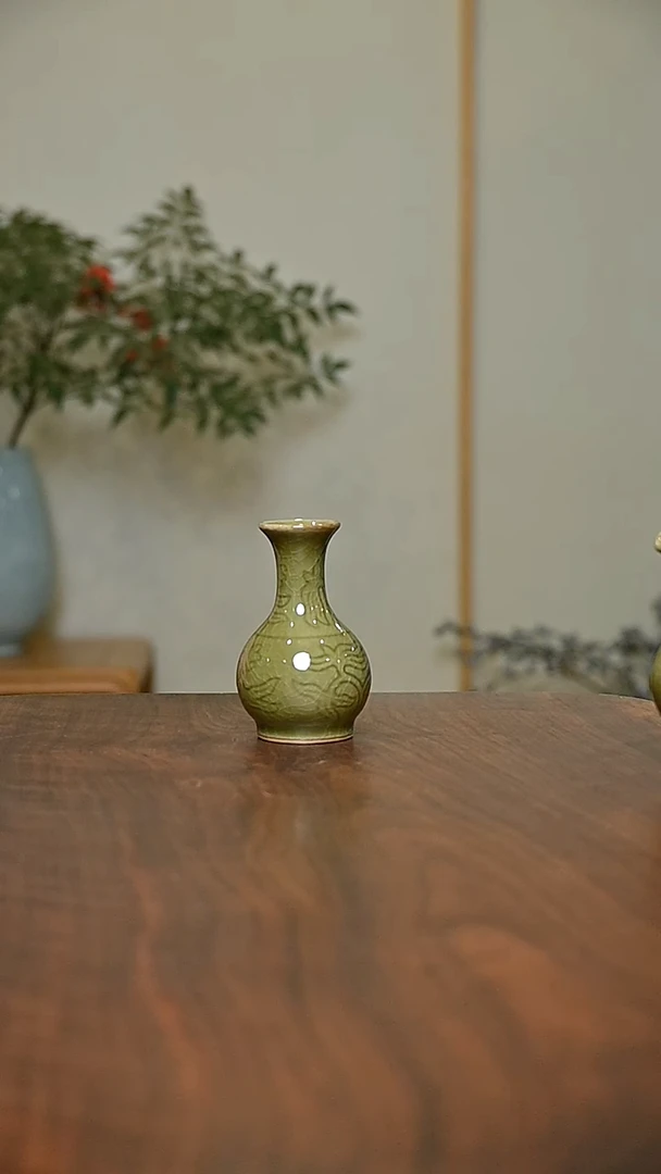 鹅颈瓶 矿石釉 微瑕 朱家汝窑款