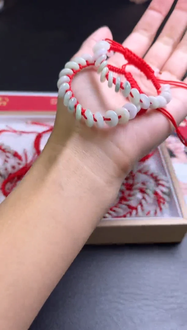 【闪购商品】翡翠手绳未镶嵌K67 多样性发一件