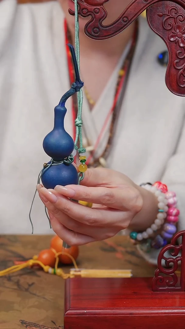 374漆艺工艺小葫芦9.9