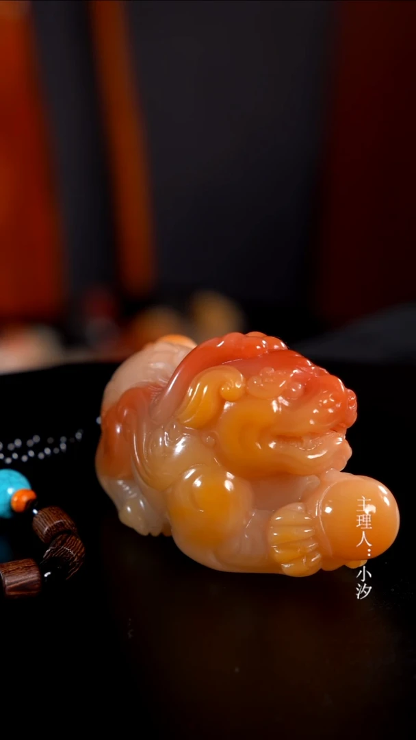 寿山石生***?寿山石三彩芙蓉手把件