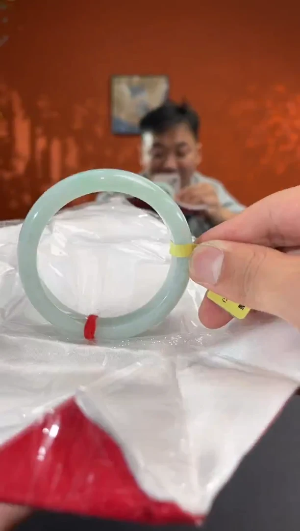 未镶嵌手镯翡翠8