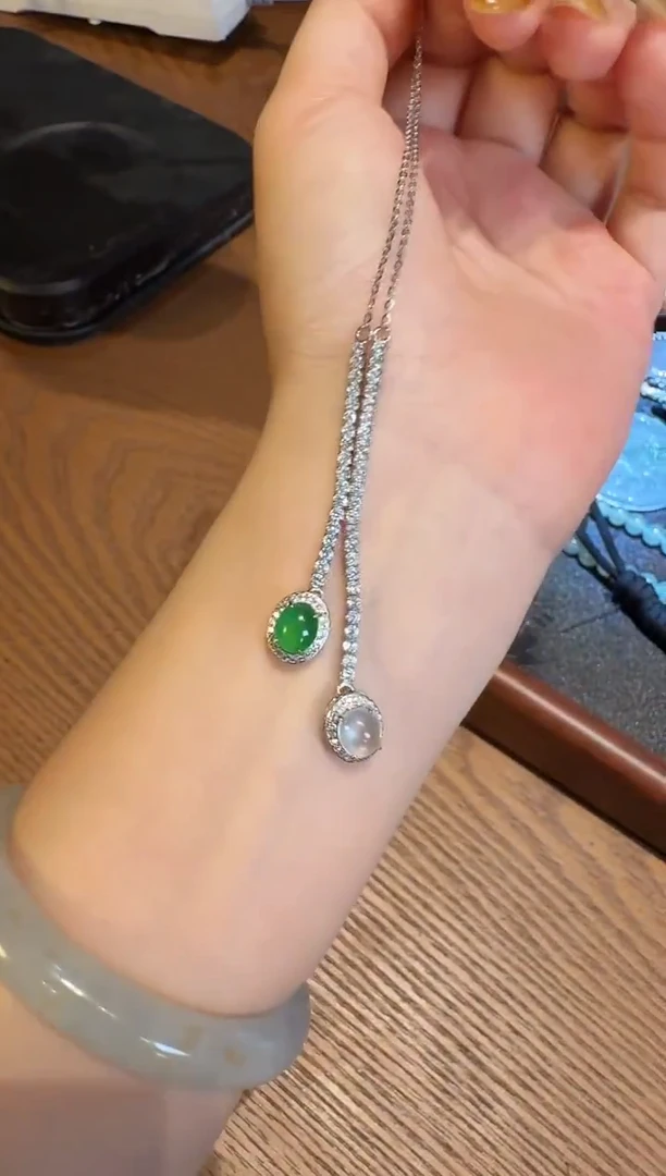 颈饰银S925镶嵌翡翠吊坠44