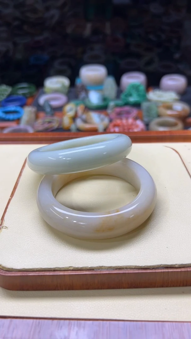 未镶嵌手镯石英质玉@*H125