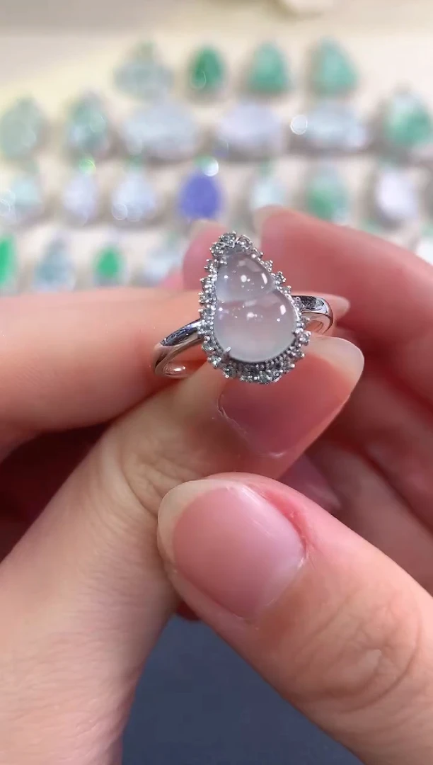 18K金镶嵌戒指翡翠b51