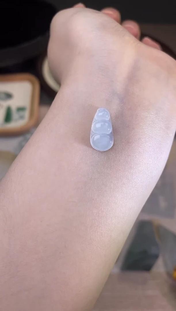 定制翡翠未镶嵌白冰豆子