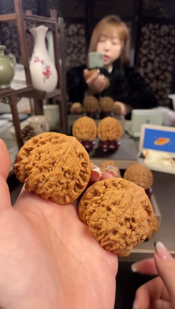 【闪购商品】文玩核桃把件官帽52尺-38