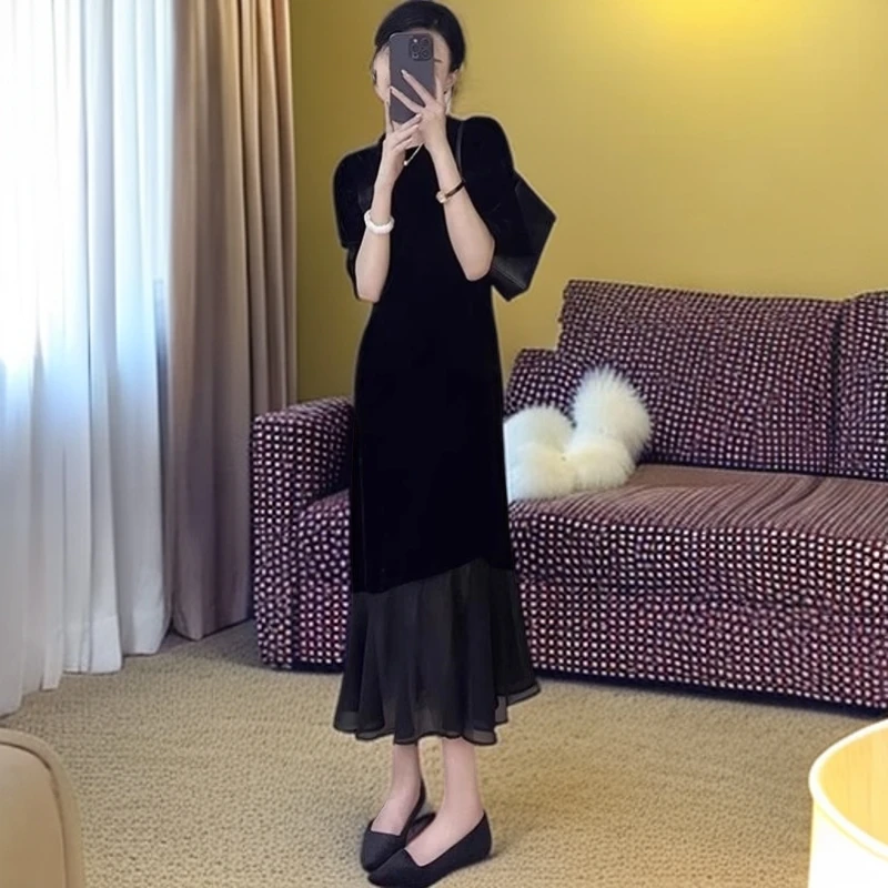 秋季连衣裙长袖小黑裙法式拼接气质温柔系赫本风女网纱显瘦长裙