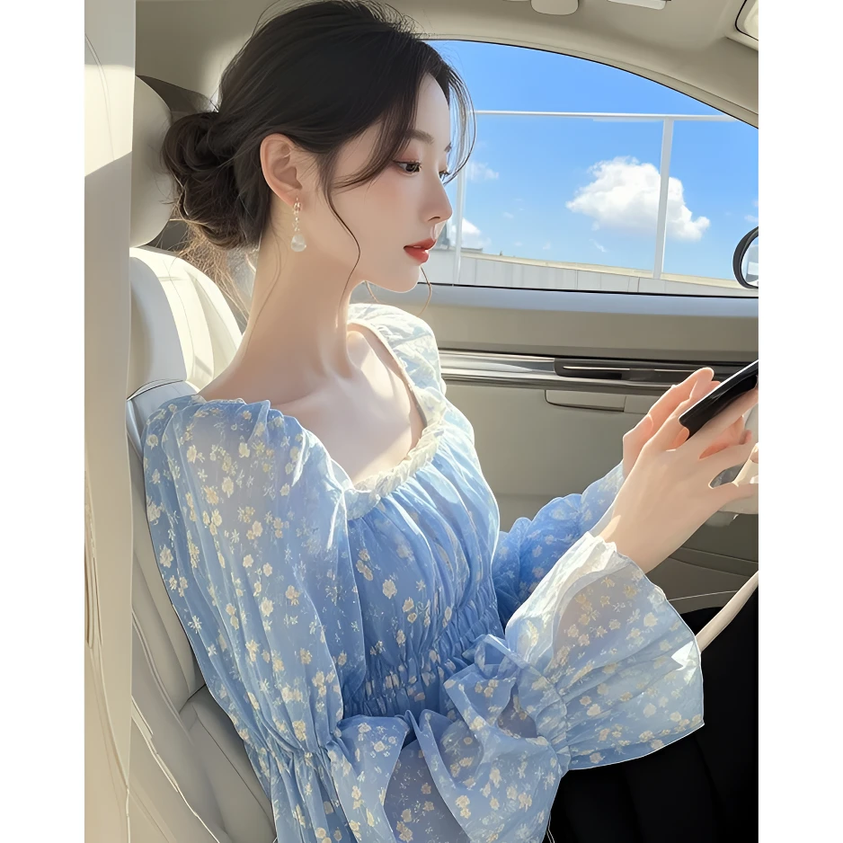 2025春季爆款气质高级感上衣百搭收腰超好看减龄蓝色碎花雪纺衬衫