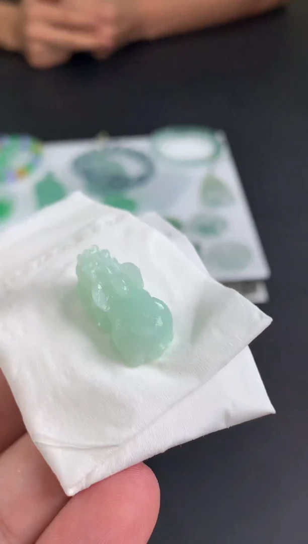 未镶嵌定制翡翠翡翠