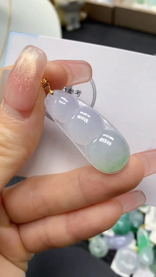 颈饰18K金镶嵌翡翠a货支持复检百元以上9元证书费自理