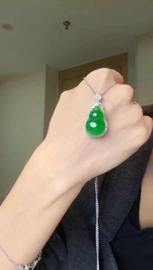 【闪购商品】翡翠吊坠(不含链)银S925镶嵌天然翡翠吊坠1