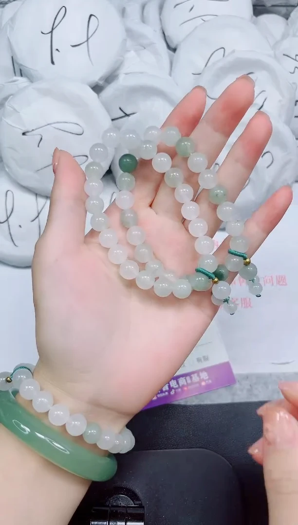 石英质玉手镯未镶嵌9.9