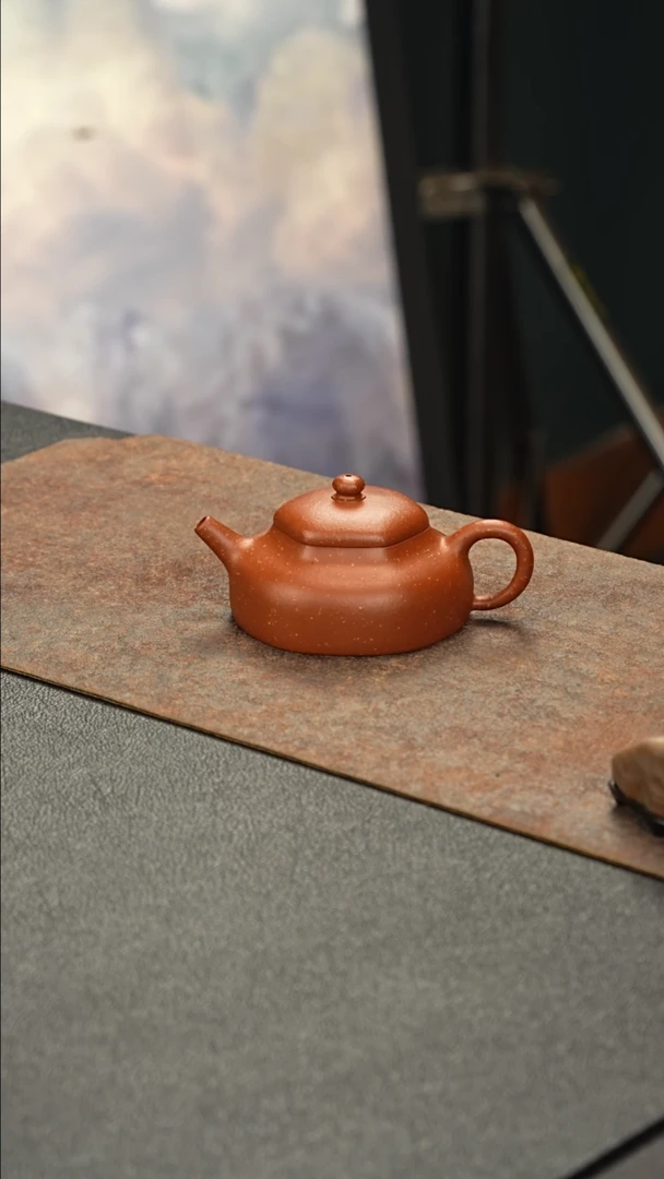 茶壶紫砂何****.沈亮六方静乐铺砂