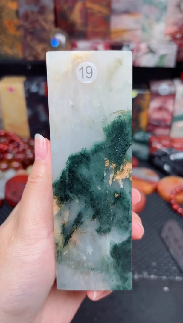 玉桂林鸡血玉印章摆件19