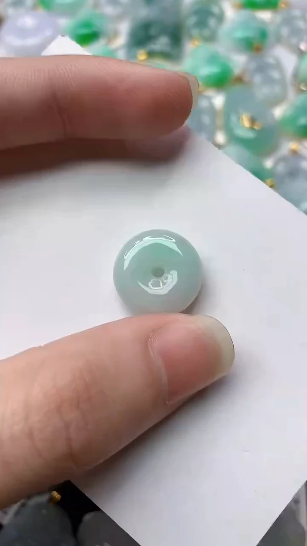 【闪购商品】翡翠颈饰未镶嵌1............