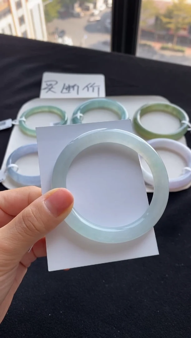 【闪购商品】翡翠手镯（圆镯）未镶嵌55圆条--不退不换