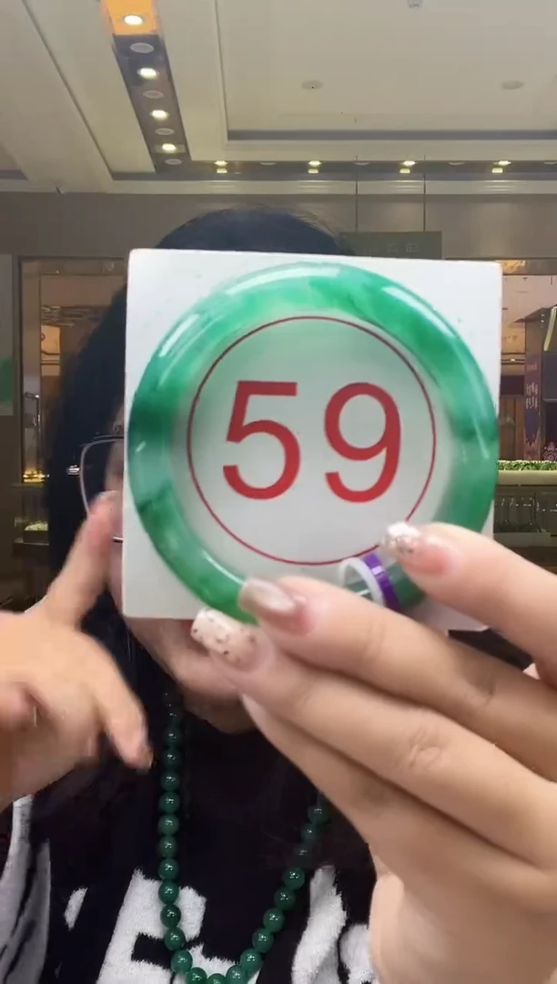 未镶嵌手镯石英质玉40