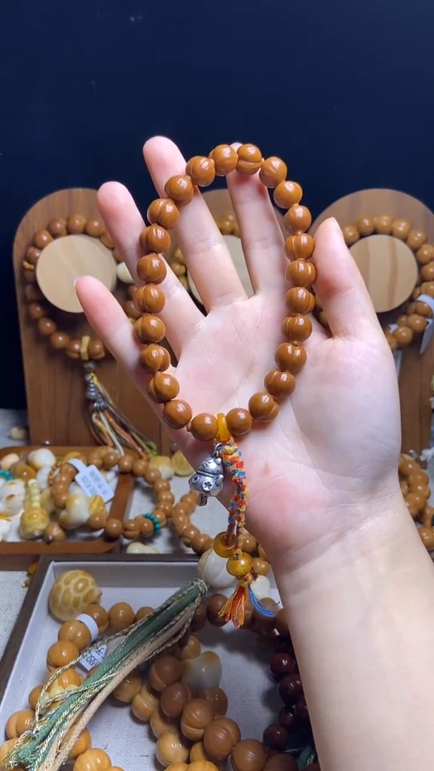 手串猴头核桃桃**?全品小馒头彩虹猫流苏手持