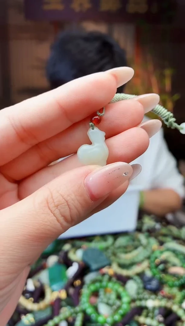 颈饰未镶嵌和田玉多样性发货拍一发一